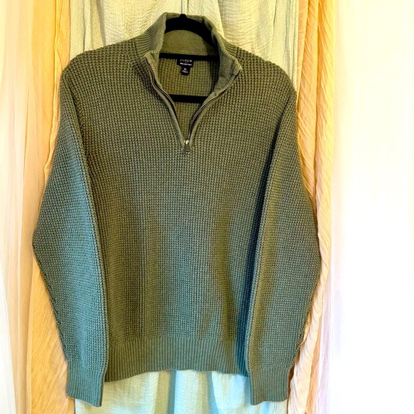 J.Crew men’s sweater (size xl) hunter green.  Pre-owned - Picture 2 of 15